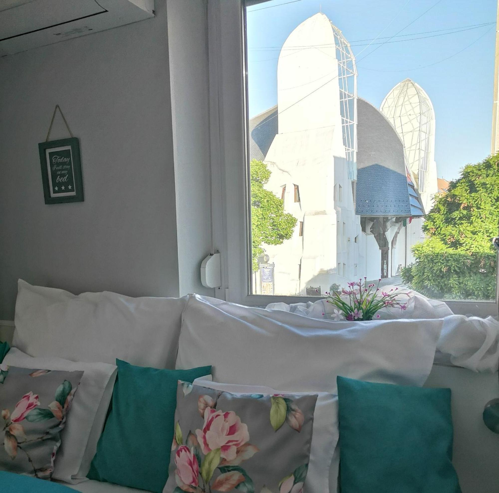 Centrum Luxus Apartman Makó Zewnętrze zdjęcie